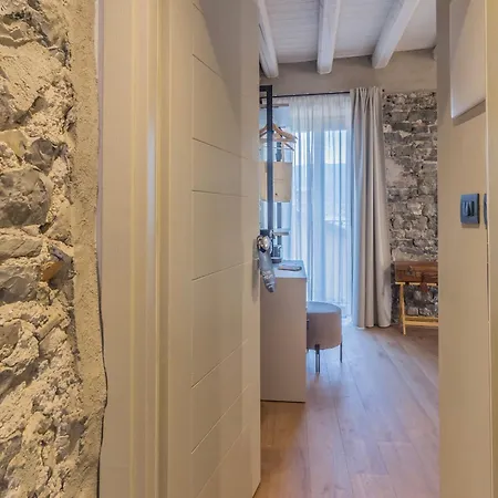 La Corte Del Lario - Contrada Scoscesa 3*