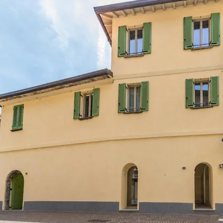 La Corte Del Lario - Contrada Scoscesa ゲストハウス 3*